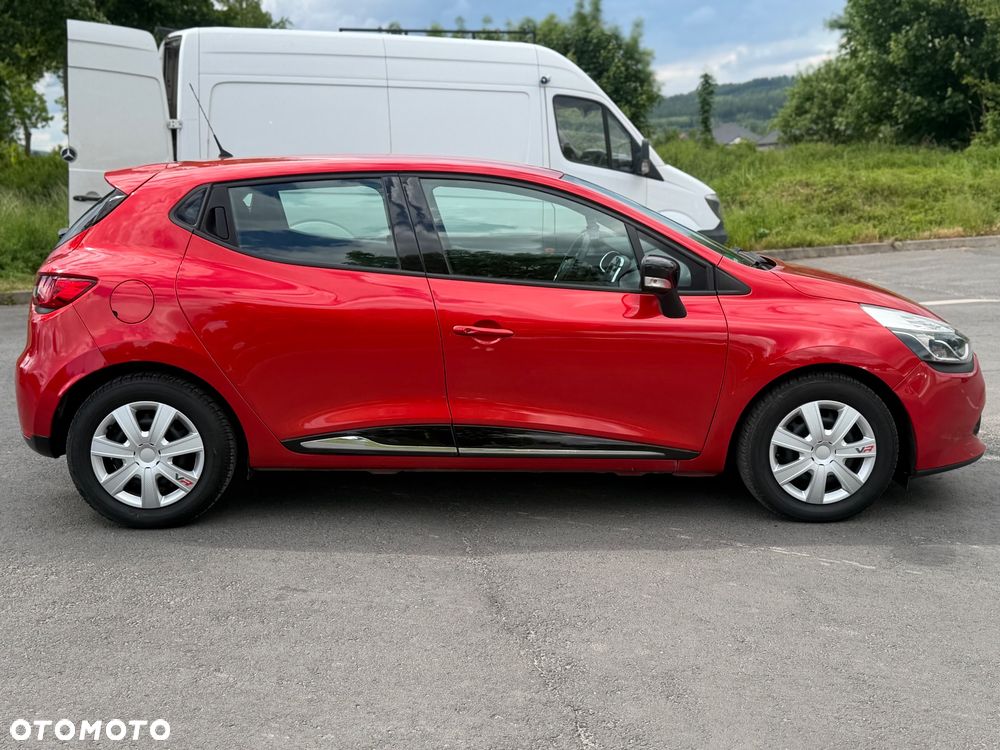 Renault Clio TCe 90 Limited - 13