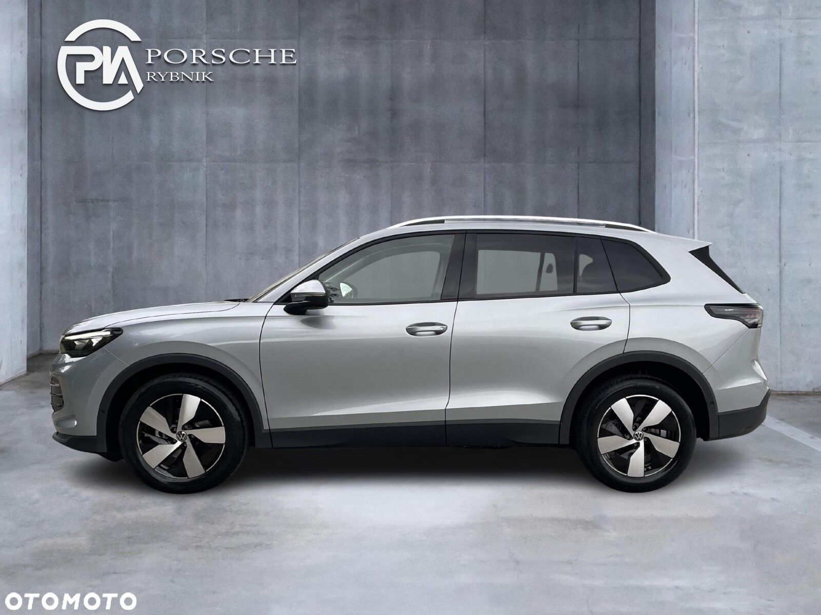 Volkswagen Tiguan - 2