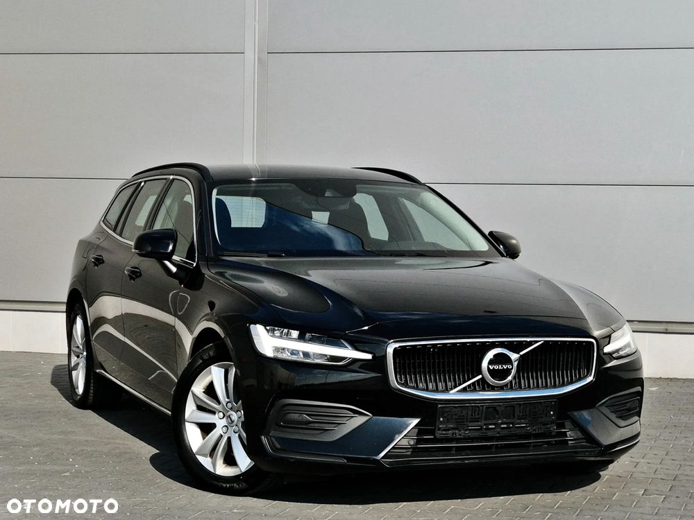 Volvo V60 B3 B DKG Momentum Pro - 3