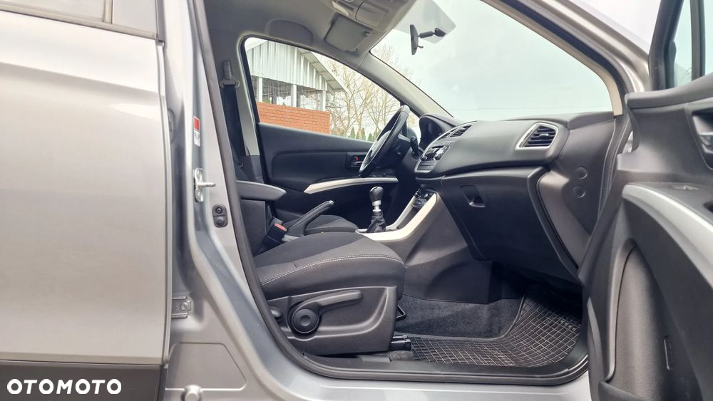 Suzuki SX4 S-Cross 1.6 DDiS 4x4 Comfort+ - 5