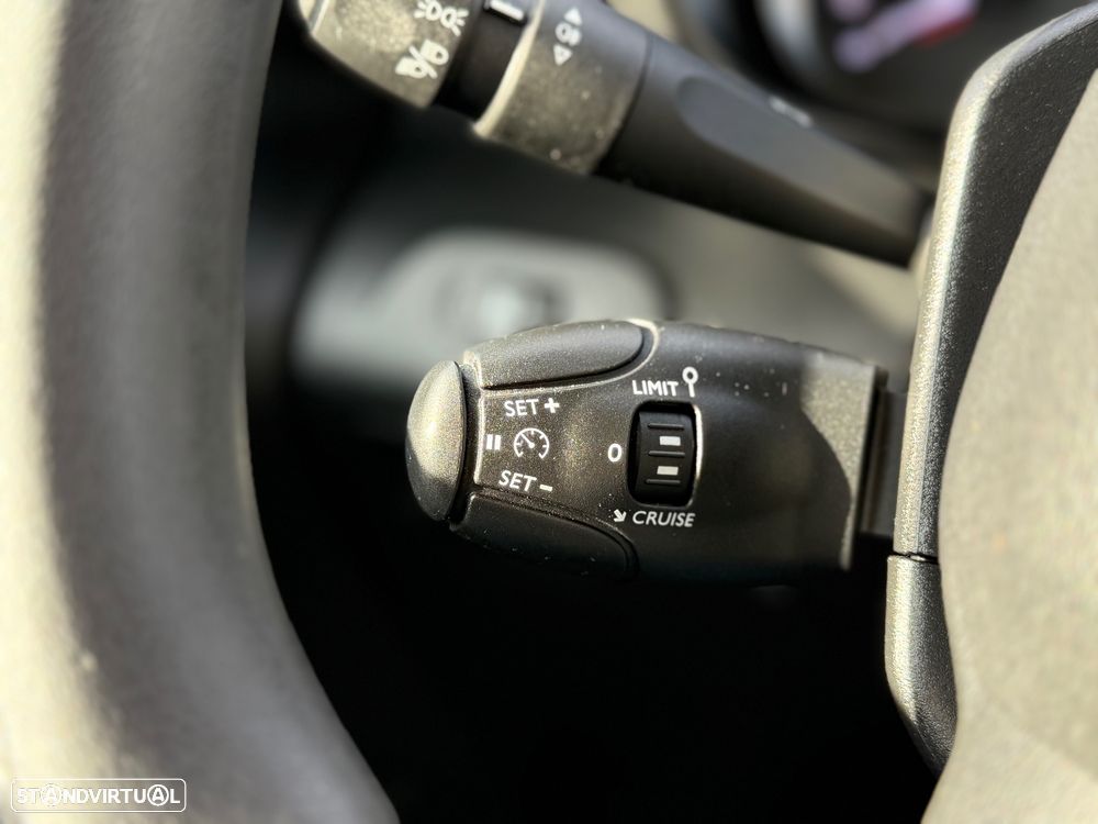 Fiat Doblo 1.5BlueHDi Maxi c/ Frio - 12