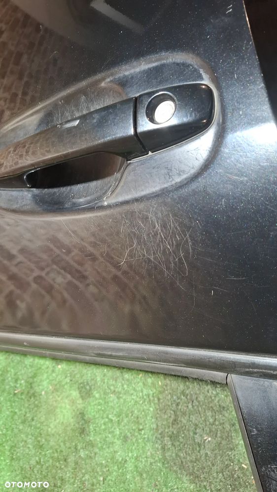DRZWI PRZÓD PRAWE KOMPLETNE TOYOTA VERSO 09- KOD 209 - 3