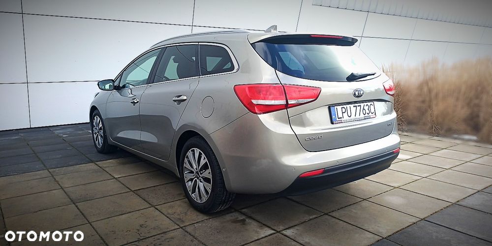 Kia Ceed 1.6 CRDi 136 DCT ISG Platinum Edition - 13