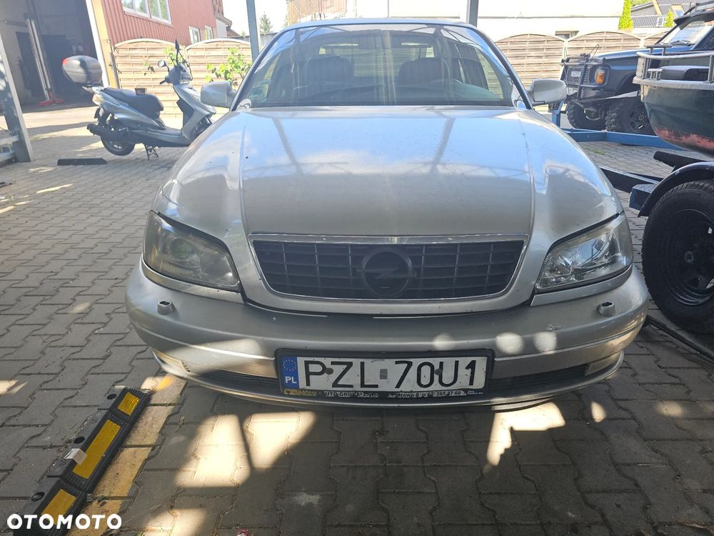 Opel Omega 3.0 Executive - 4
