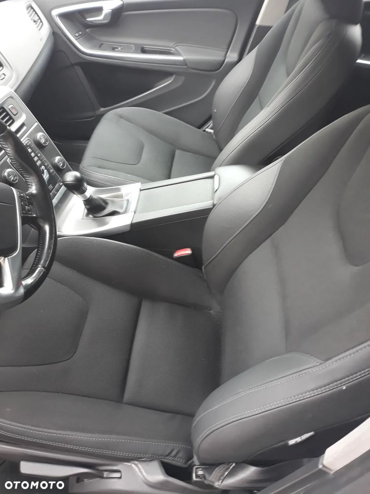Volvo V60 D4 - 11