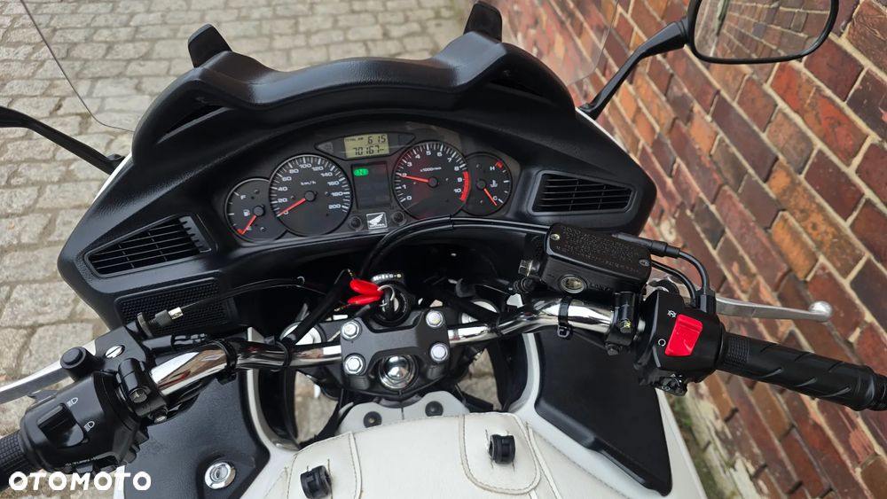 Honda Deauville - 32