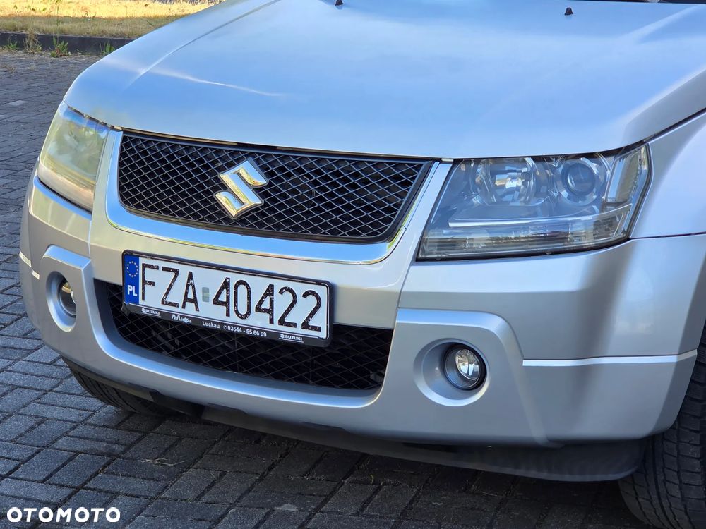 Suzuki Grand Vitara 1.9 DDiS Comfort DPF Family - 8