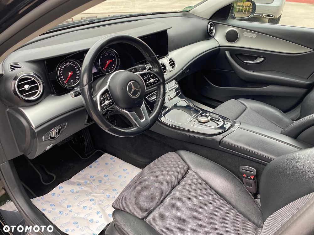 Mercedes-Benz Klasa E - 10