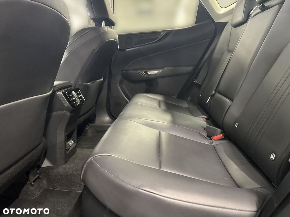 Lexus NX 350h Business AWD - 10