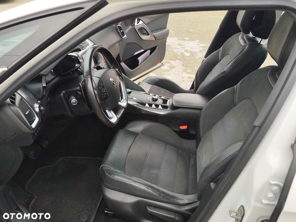 Citroën DS5 2.0 HDi Hybrid4 SoChic MCP - 21