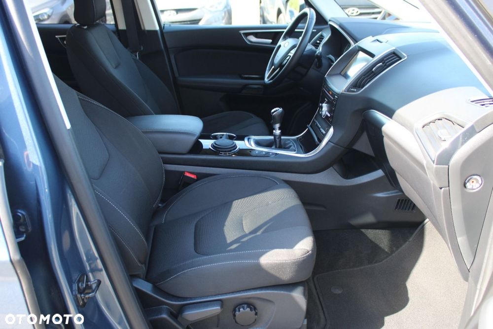 Ford S-Max - 30