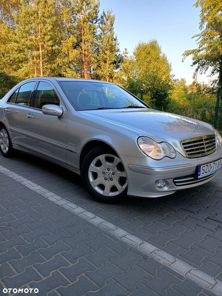 Mercedes-Benz Klasa C 180 Kompressor Automatik Elegance - 4