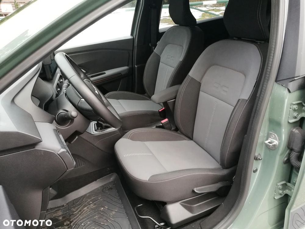 Dacia Jogger 1.6 Full Hybrid 140 Extreme MMT - 23