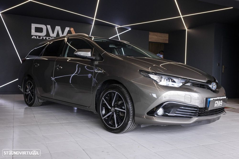 Toyota Auris Touring Sports 1.8 HSD Sport+Navi - 2