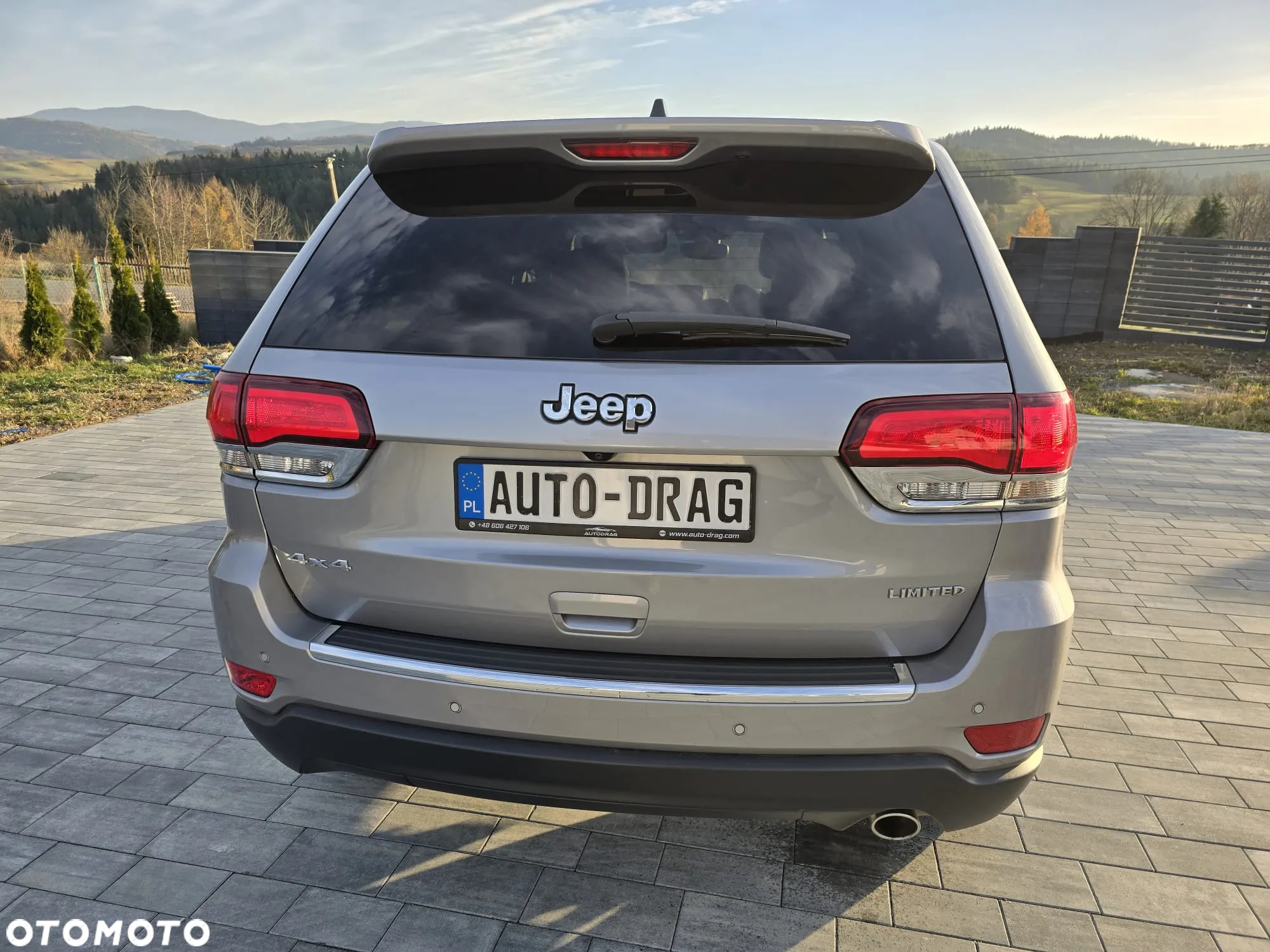 Jeep Grand Cherokee - 4
