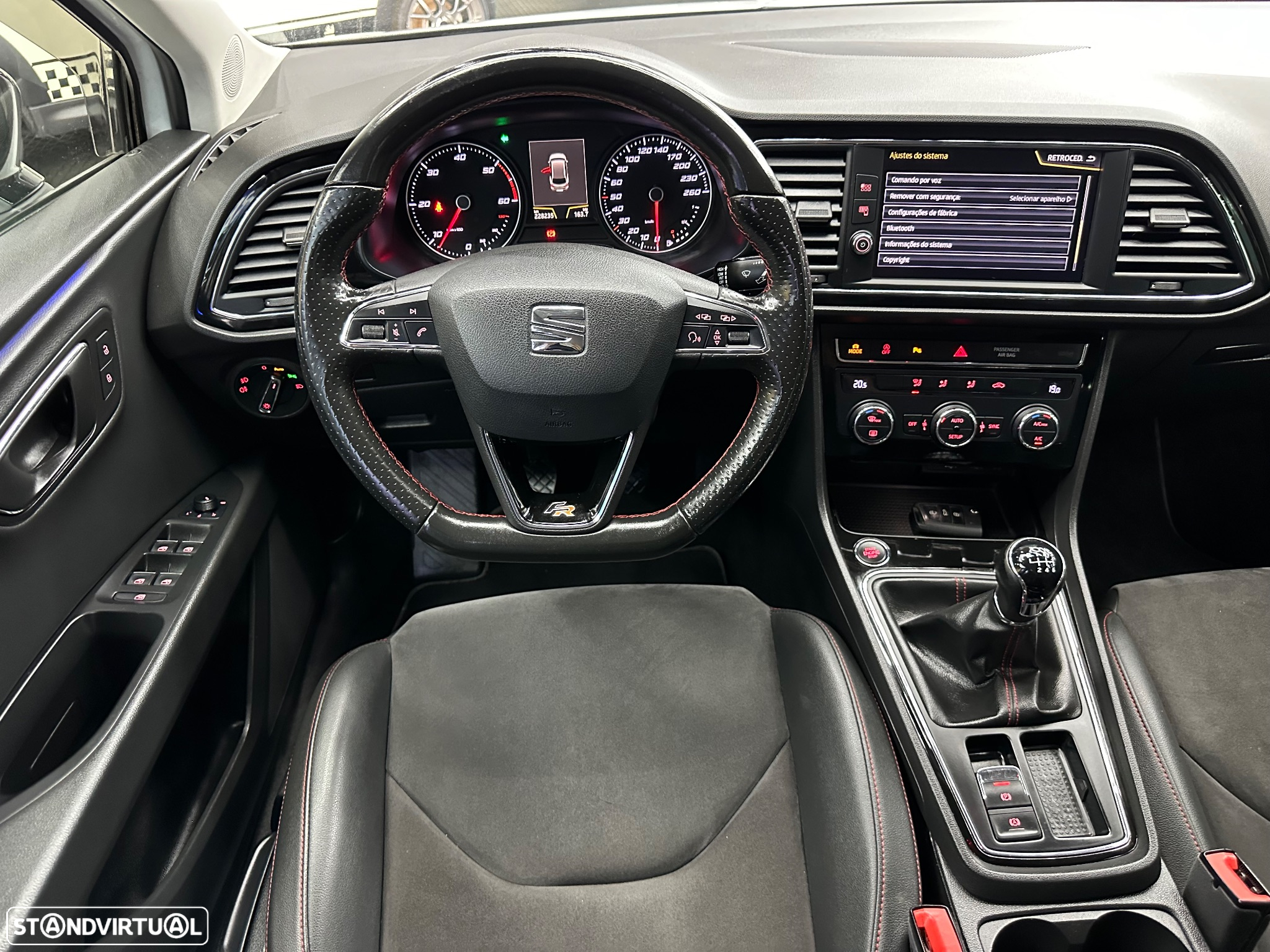 SEAT Leon ST 2.0 TDI FR - 41