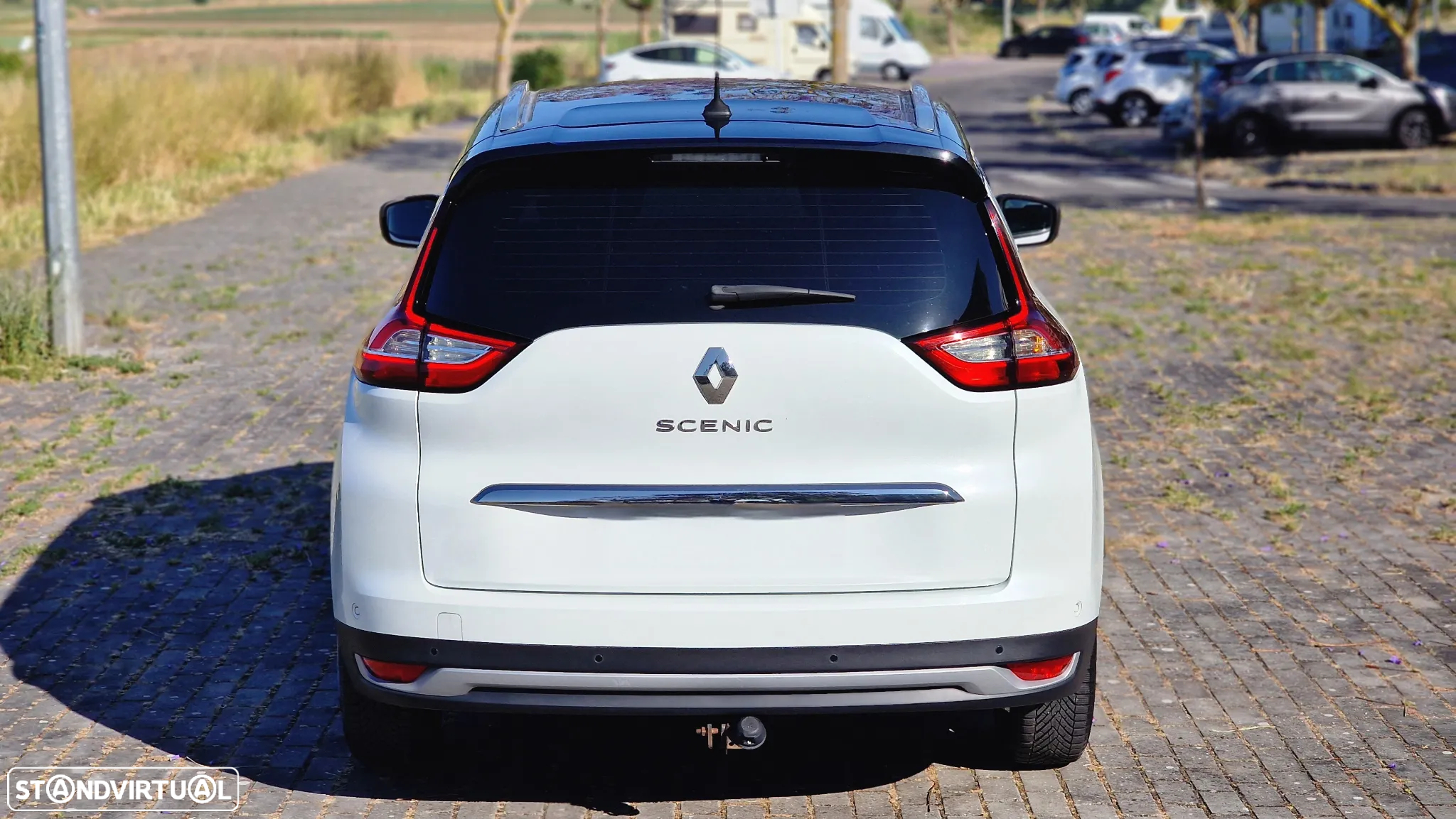 Renault Grand Scénic 1.5 dCi Bose Edition EDC SS - 9