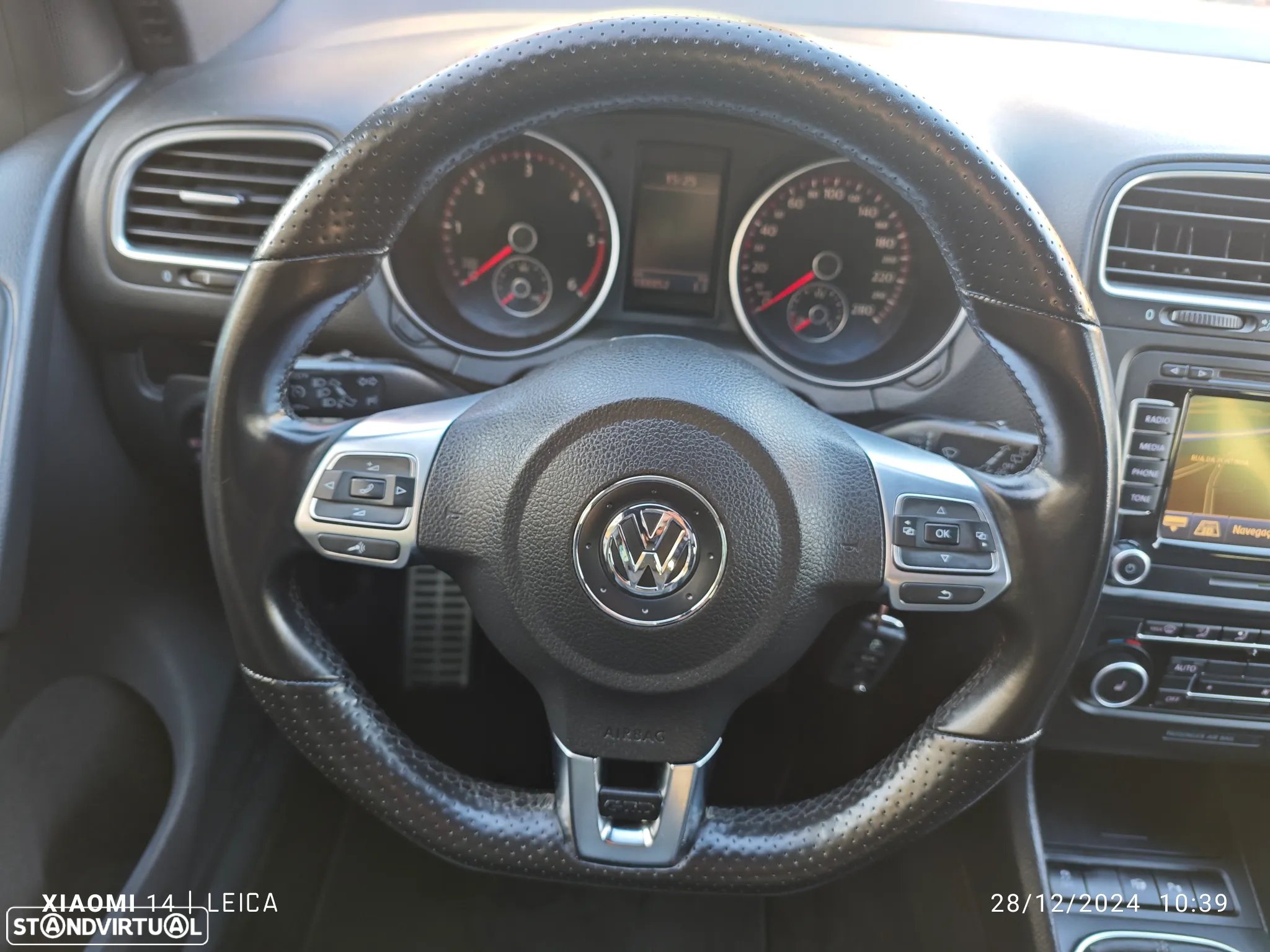 VW Golf 2.0 TDi GTD Pack - 32