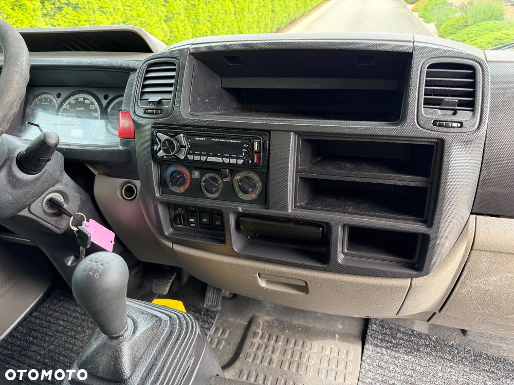 Nissan Cabstar - 13