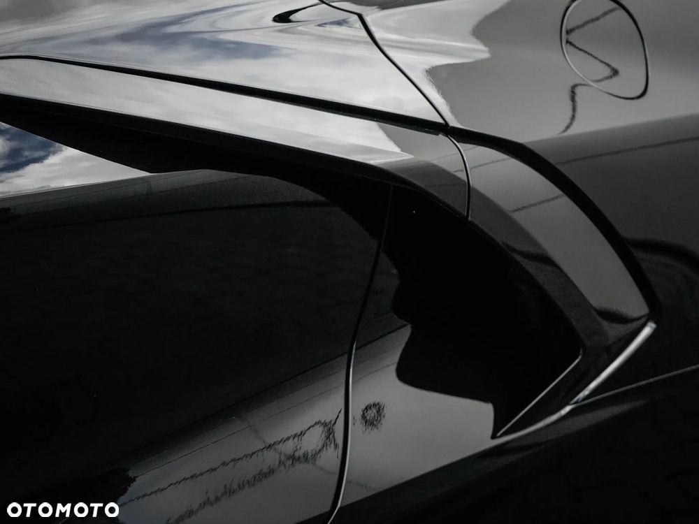 Chevrolet Corvette - 9