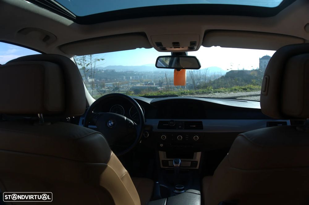 BMW 520 d Touring - 15