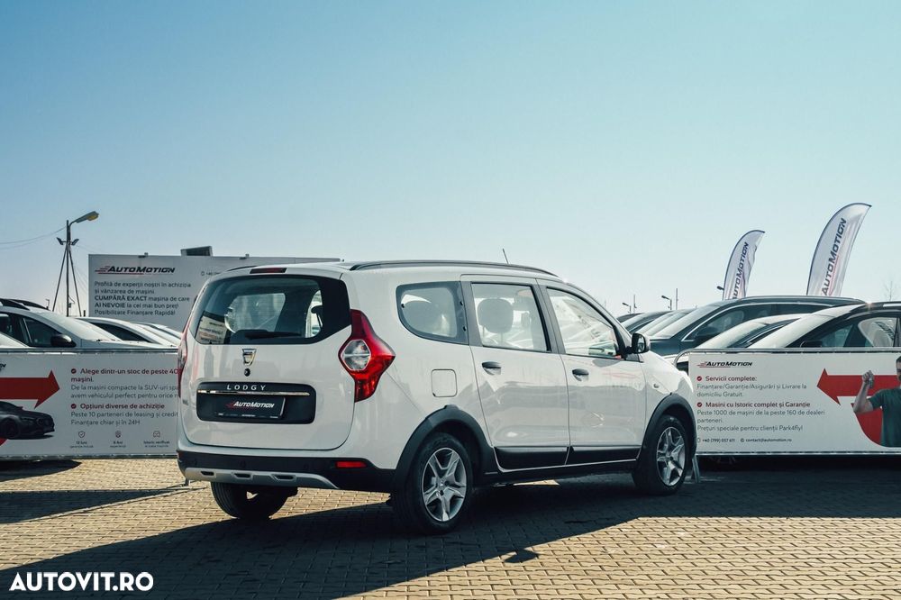 Dacia Lodgy 1.5 Blue dCi Stepway - 4