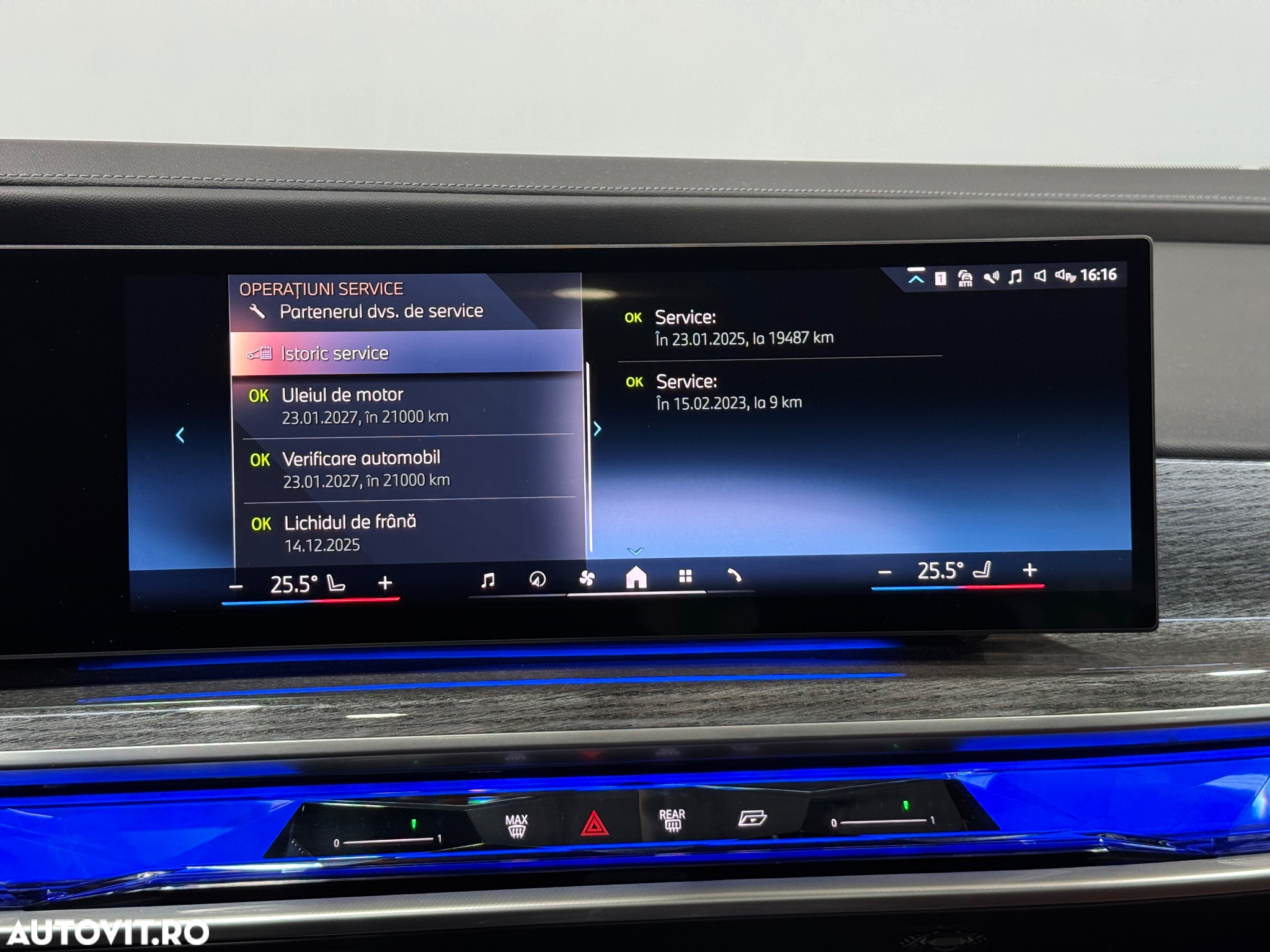 BMW Seria 7 740d xDrive MHEV - 37