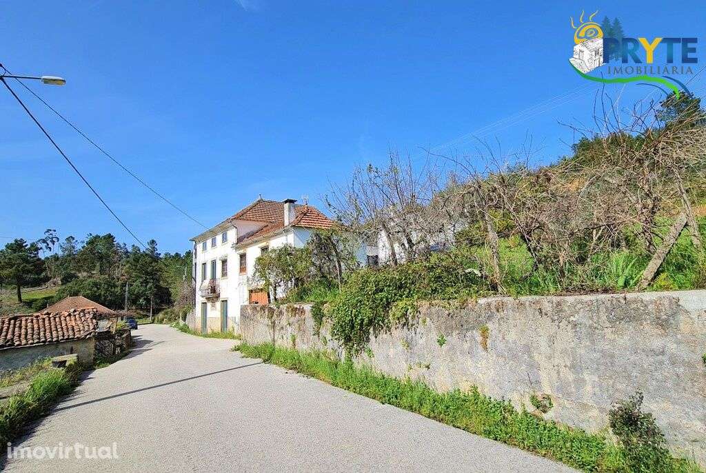 Moradia recentemente remodelada situada em Mega Cimeira - Álvares - Grande imagem: 4/60