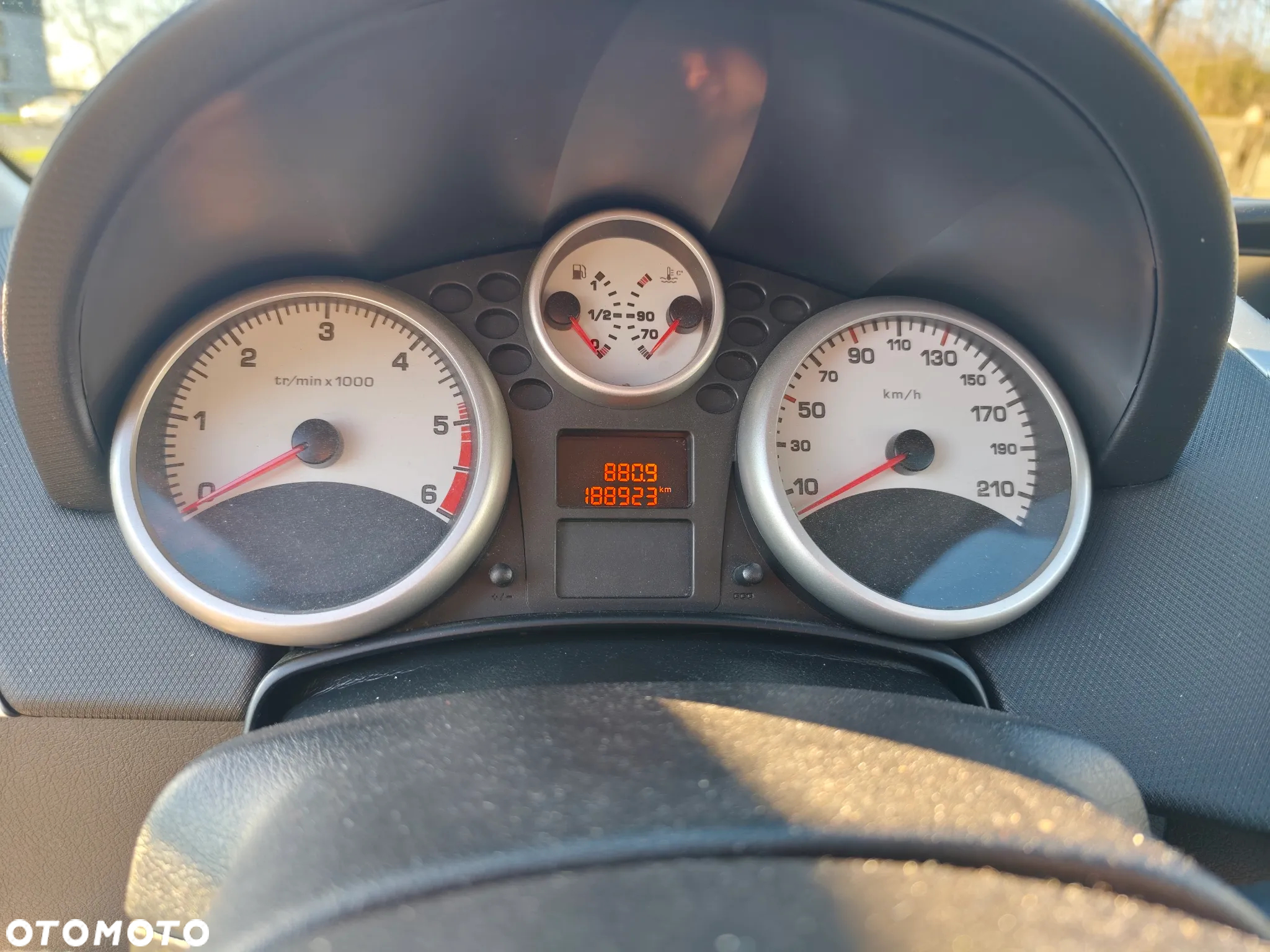 Peugeot 207 90 HDi FAP (Blue Lion) Tendance - 5