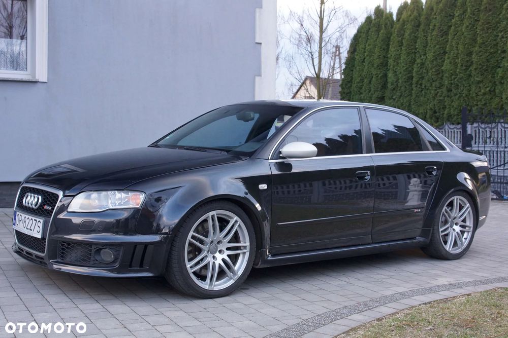 Audi RS4 Limousine - 5