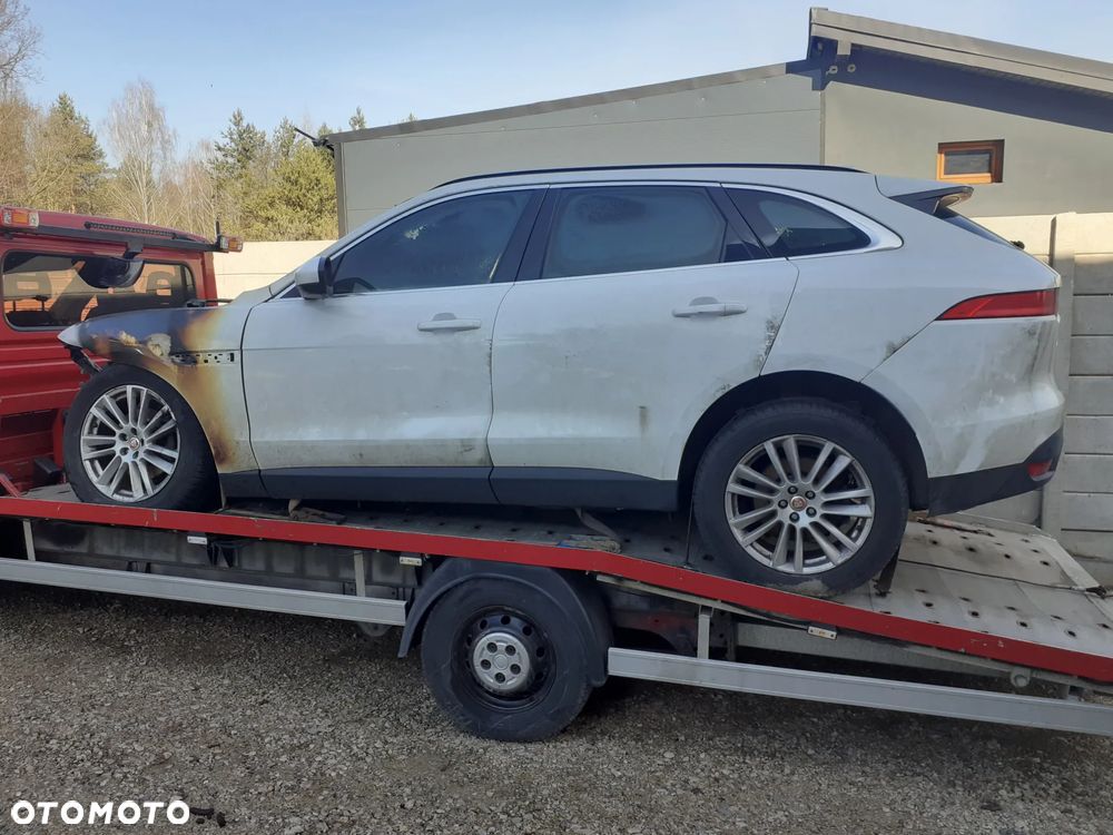Jaguar F-Pace 2.0 i4D AWD Prestige - 1