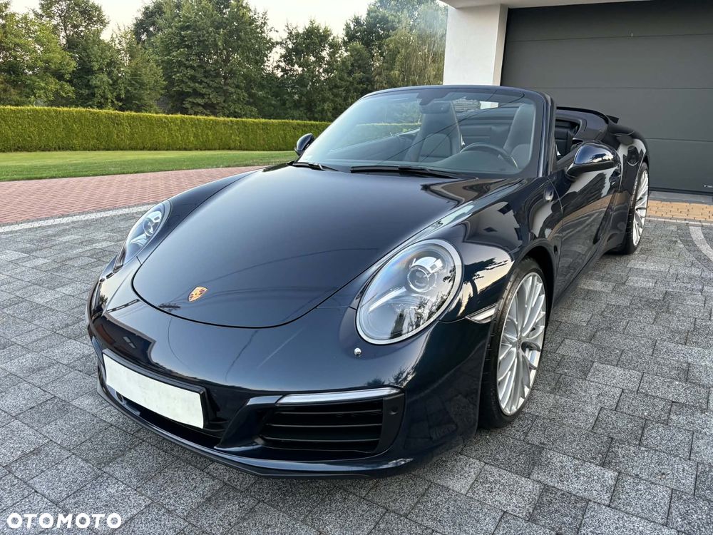 Porsche 911 Carrera - 2