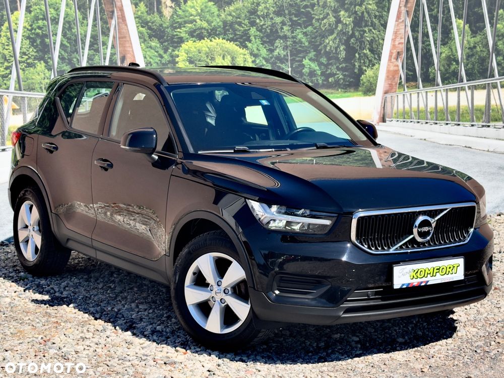 Volvo XC 40 T3 Momentum Pro - 4