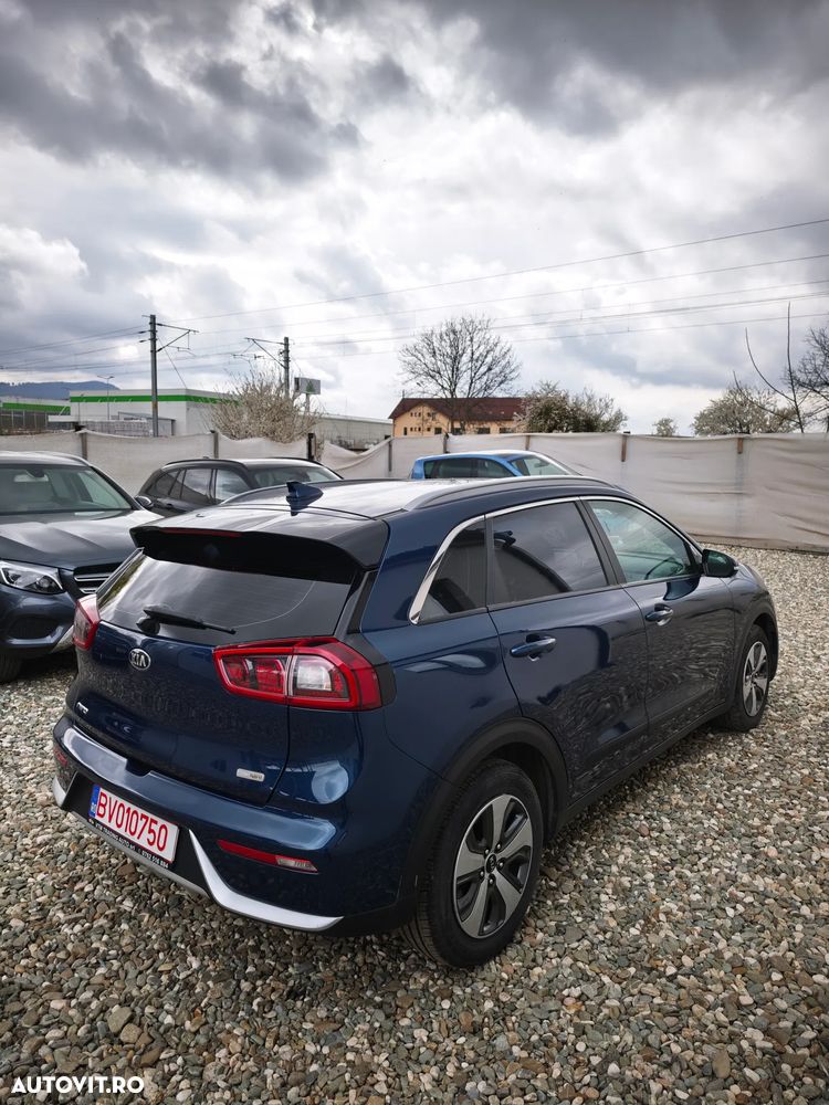 Kia Niro 1.6 GDI 2WD Aut. Spirit - 6