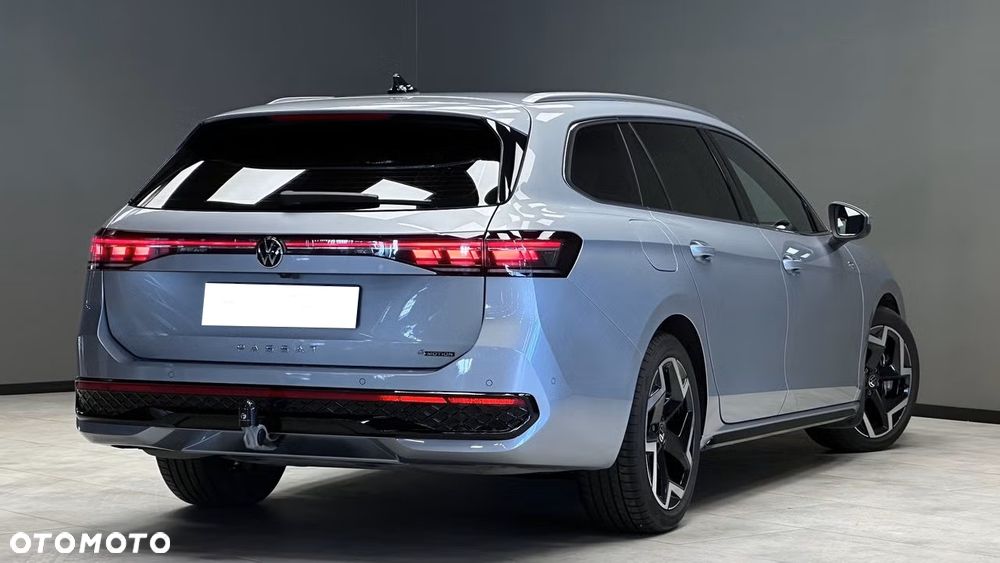 Volkswagen Passat - 13