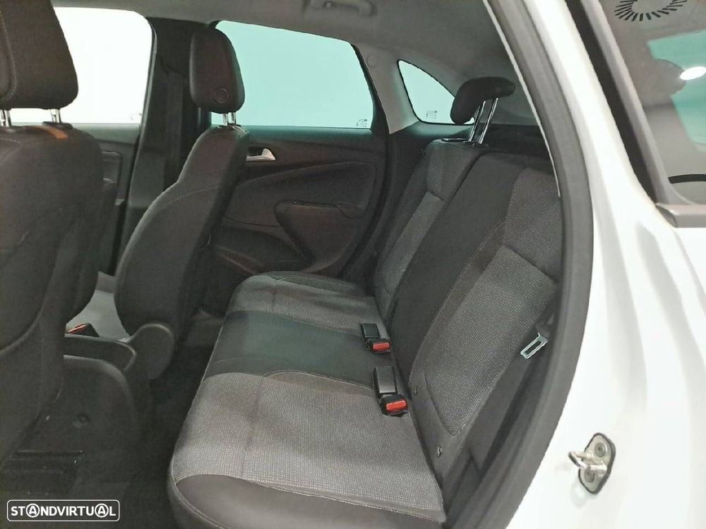 Opel Crossland 1.5 D Elegance — fotografia 10