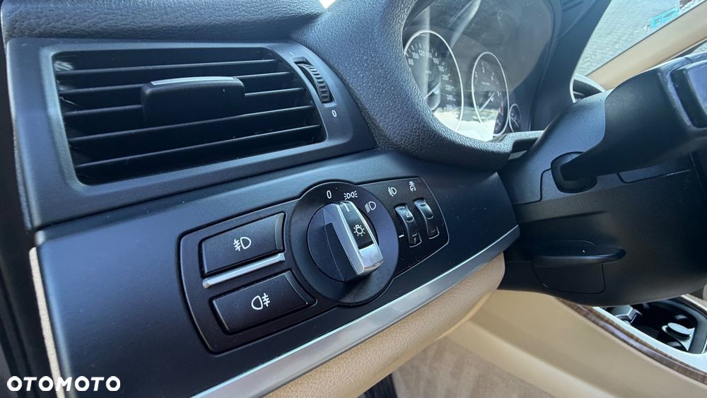 BMW X3 xDrive20d - 24