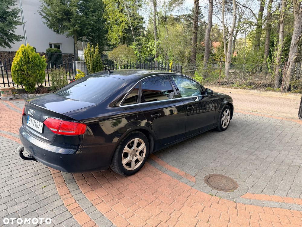 Audi A4 Limousine 2.0 TDI e DPF - 4