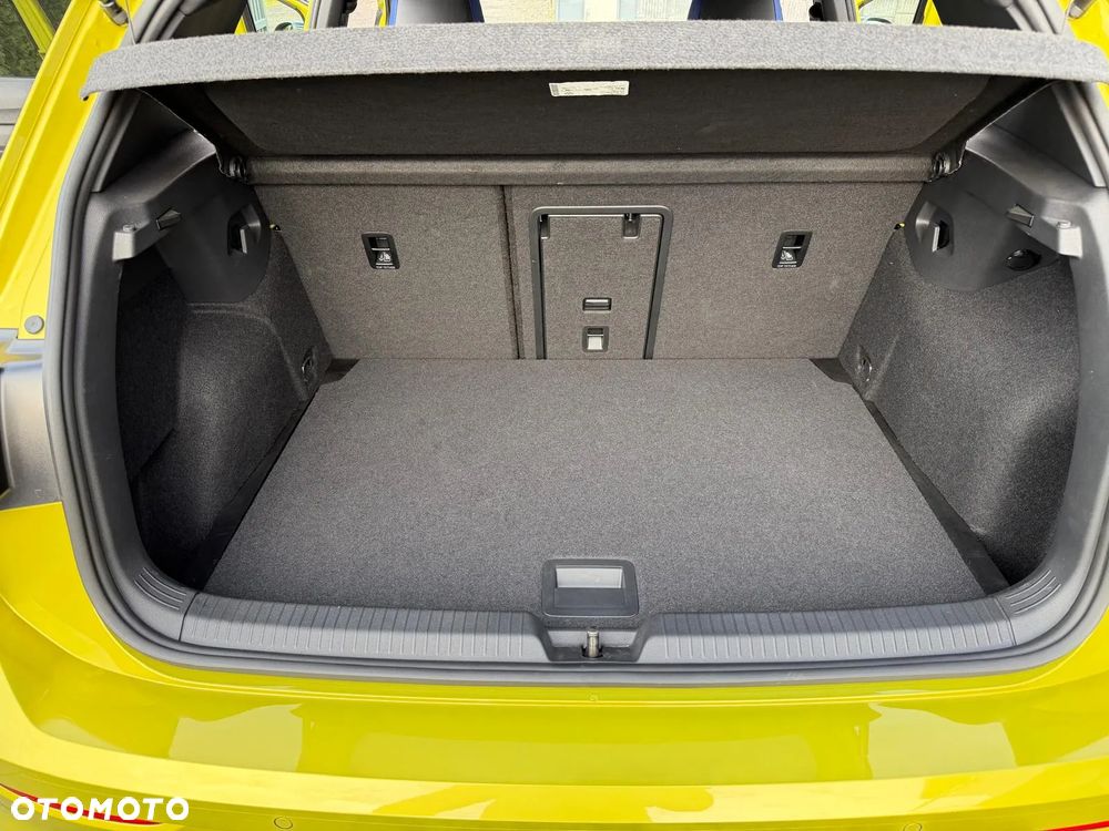 Volkswagen Golf - 30