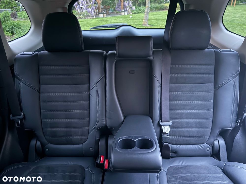 Mitsubishi Outlander - 16