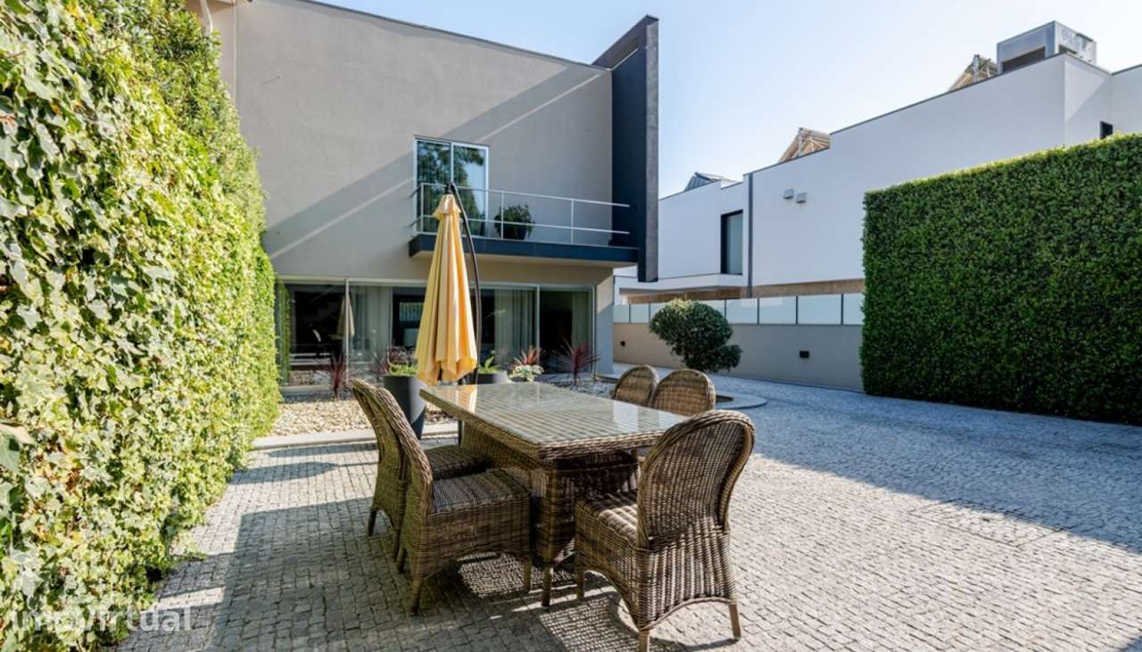 Moradia V3+1 com jardim na Madalena em Vila Nova de Gaia - Grande imagem: 5/25