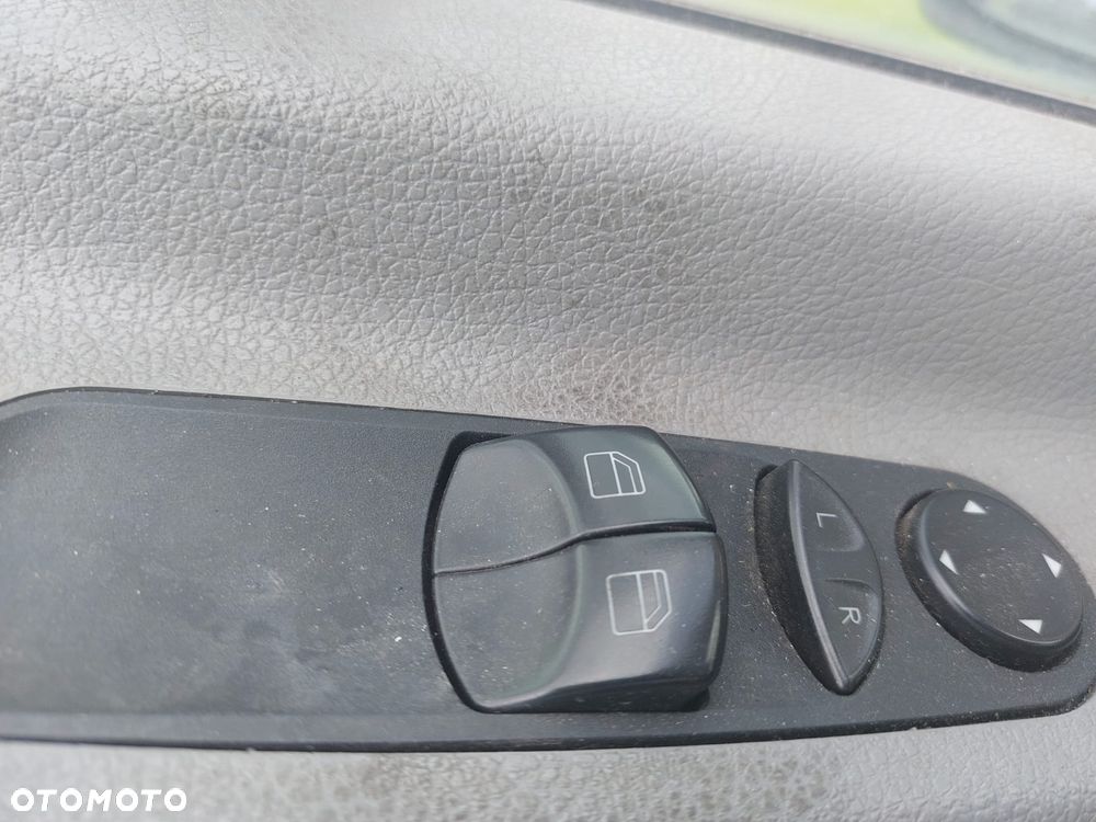 Volkswagen Crafter - 12