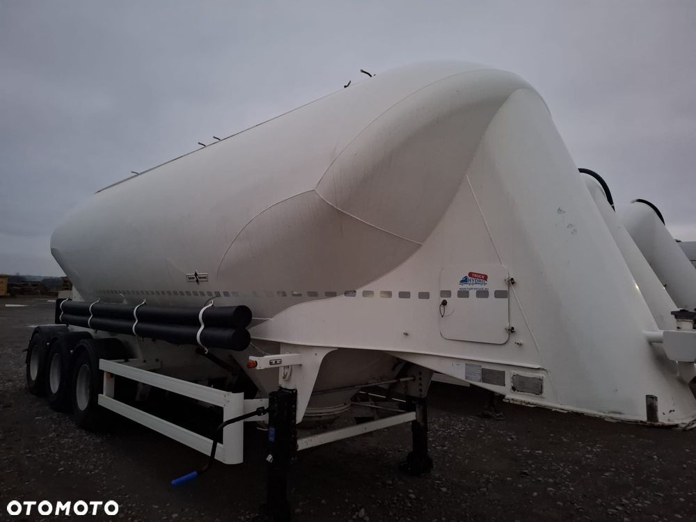 Spitzer Spitzer Eurovrak Feldbinder 37m3 2006r. - 4