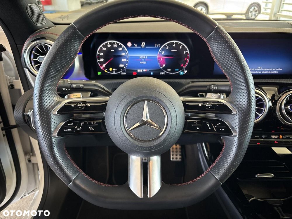 Mercedes-Benz CLA - 11