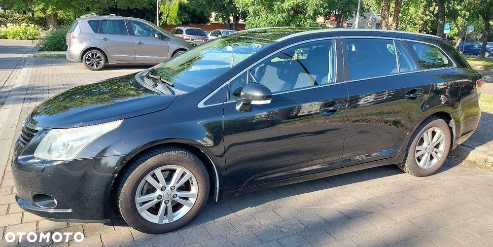 Toyota Avensis 1.8 Life - 2