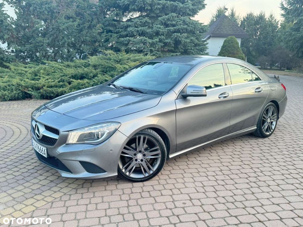 Mercedes-Benz CLA 200 7G-DCT Orange Art Edition - 30