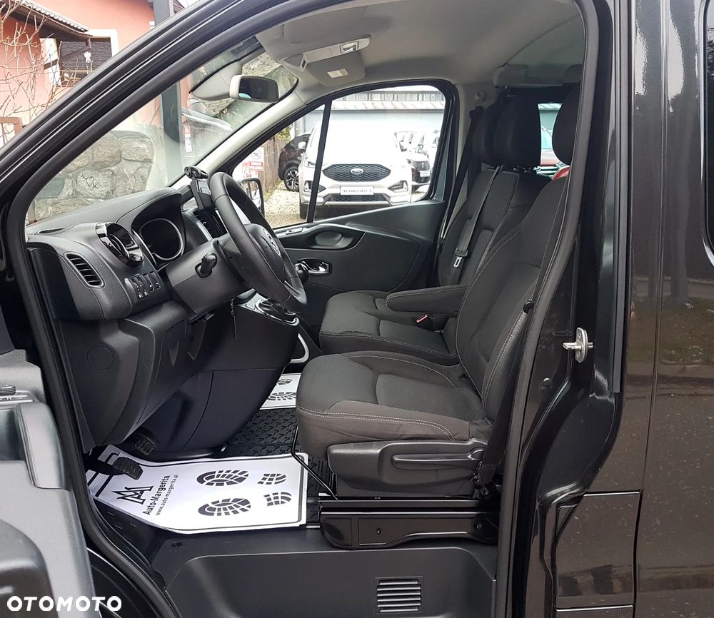 Opel Vivaro - 8