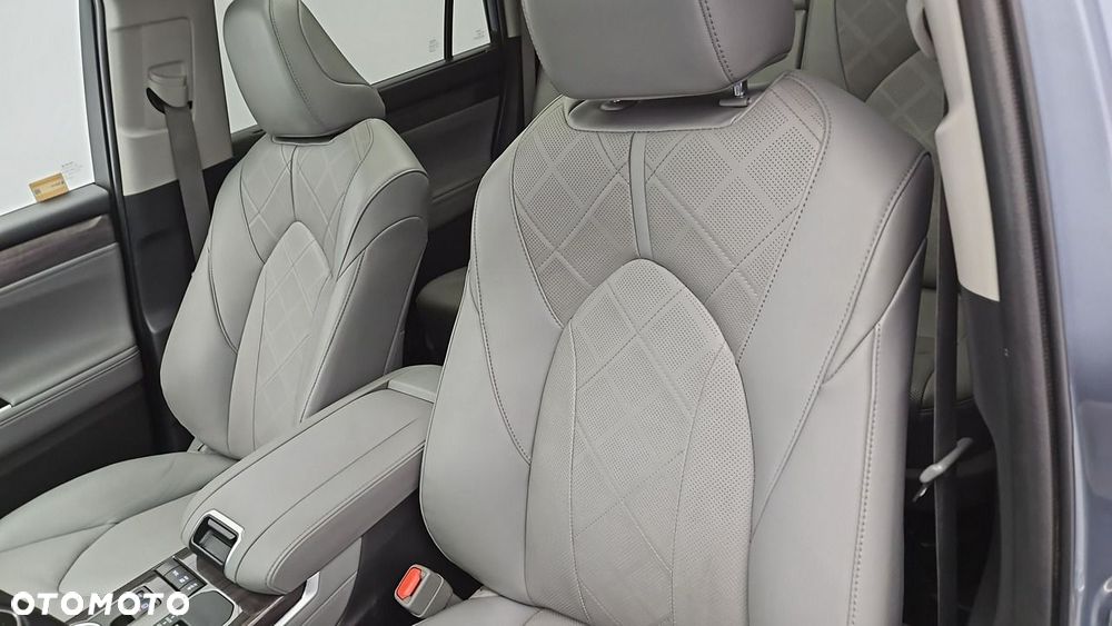 Toyota Highlander 2.5 Hybrid Executive Style - 12