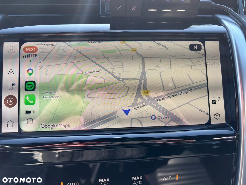 Land Rover Discovery Sport 2.0 D200 mHEV Dynamic S - 29