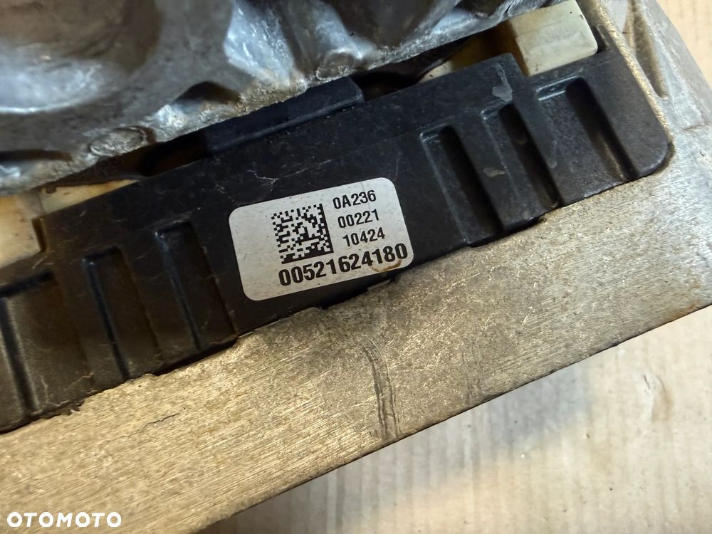 Łapa poduszka skrzyni biegów 00521624180 Fiat 500X 1.5 HYBRID 2024r TONALE RENEGADE OE - 4